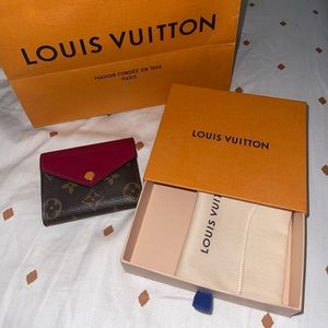 Louis Vuitton Zoe wallet monogram in fuchsia